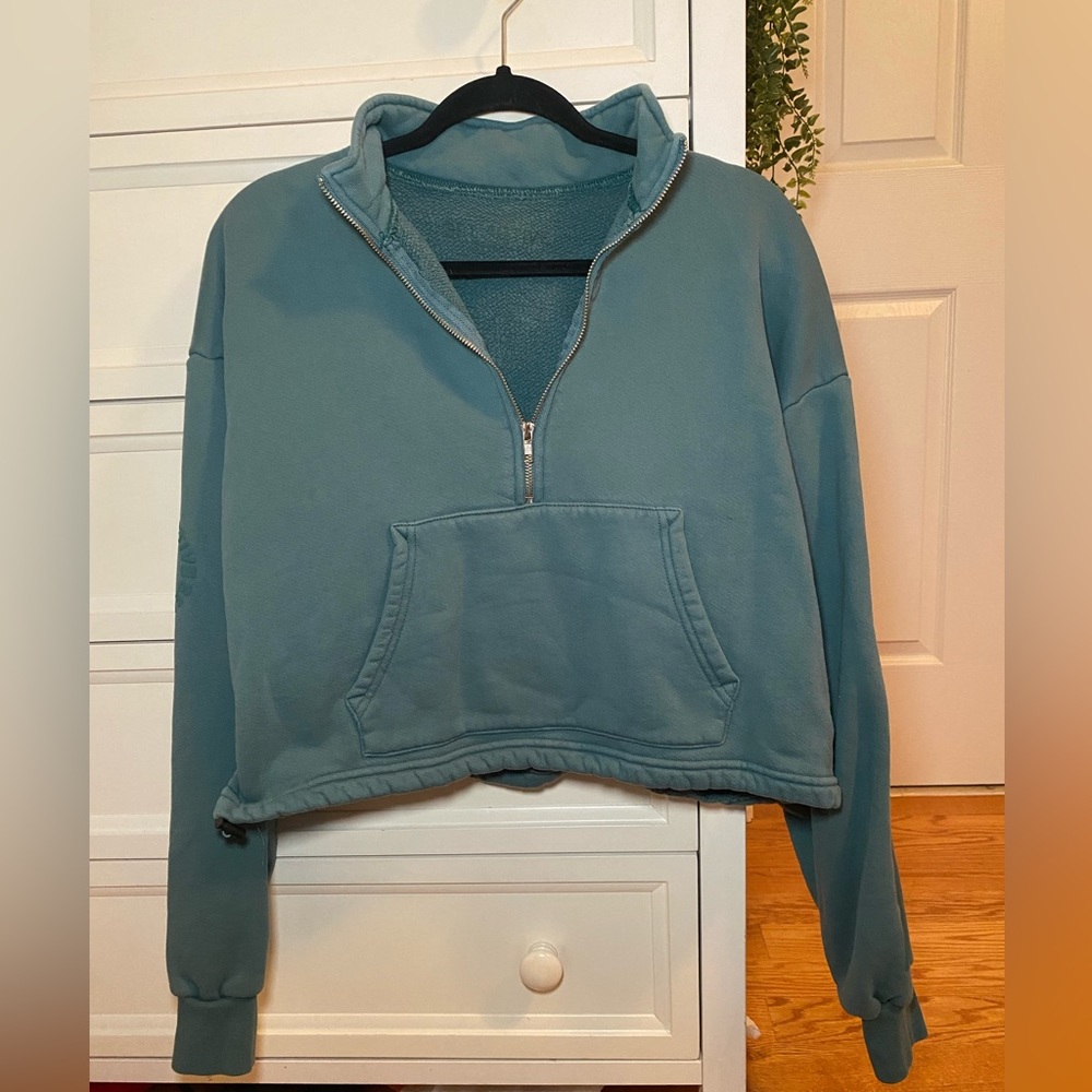 Set Active Cropped Quarter Zip Sweatshirt